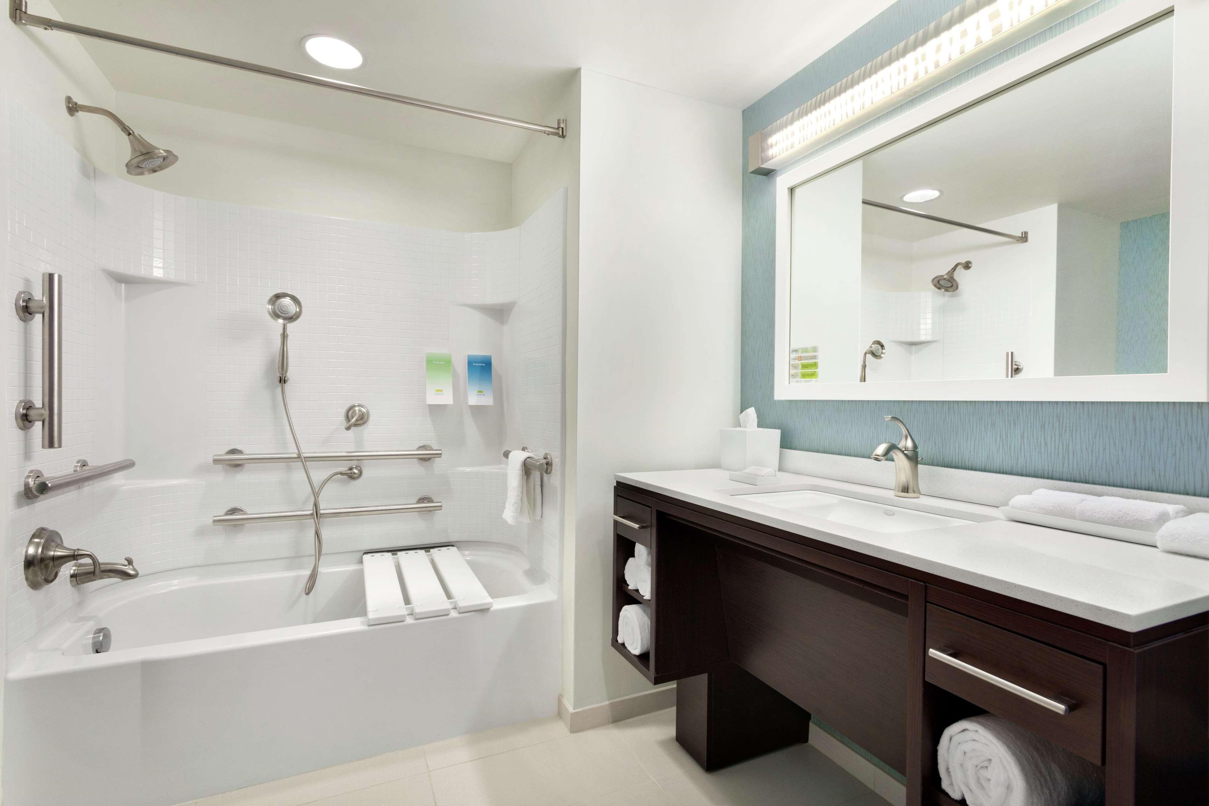 Home2 Suites By Hilton Middletown Exterior photo