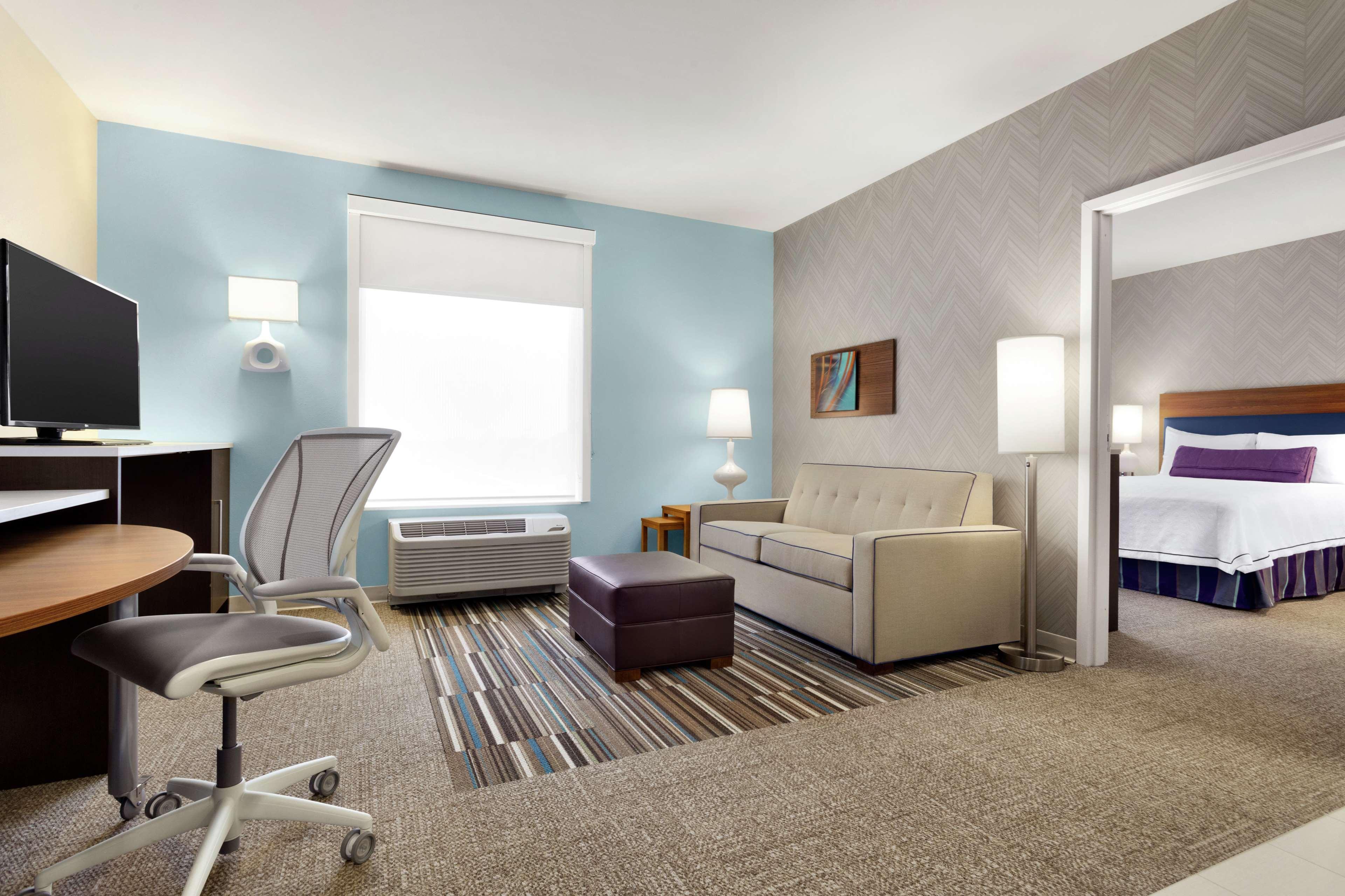 Home2 Suites By Hilton Middletown Exterior photo