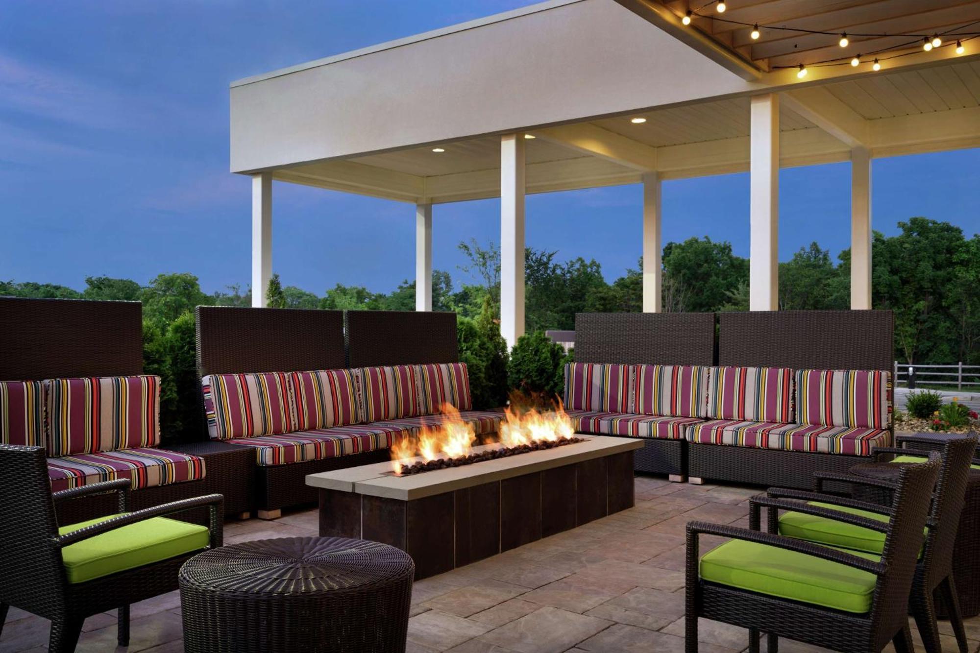 Home2 Suites By Hilton Middletown Exterior photo